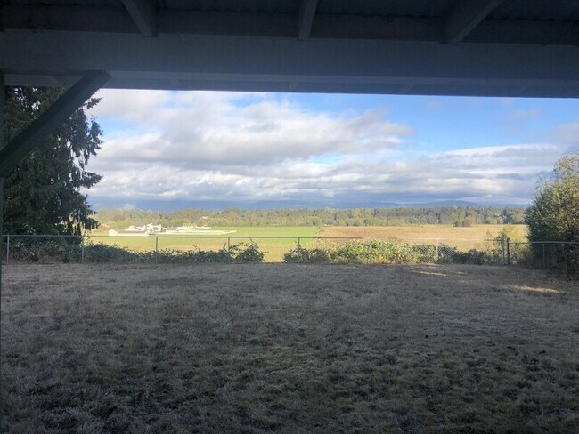 Foto del edificio - 19605 Smokey Point Blvd