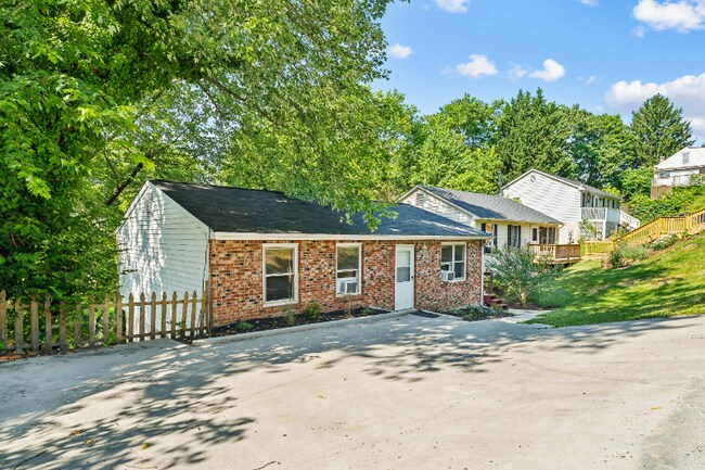 Foto del edificio - 30 East E Street