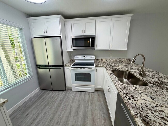 Foto del edificio - Lovely Unfurnished 2 Bedroom Condo-Estuary of Marco Island