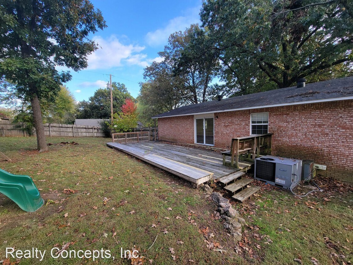 3 br, 2 bath House 4007 W. Arapaho Drive House for Rent in Rogers