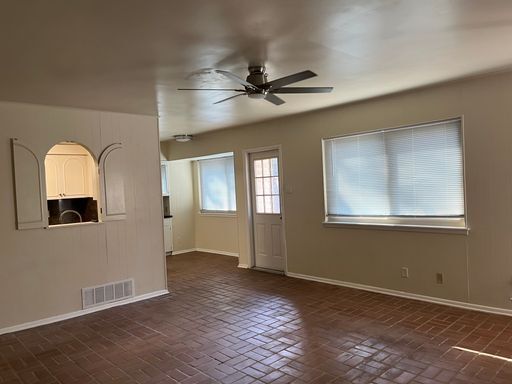Foto del edificio - 4 Bedroom - North Central - Harmony Hills