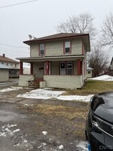 Building Photo - 109 Spring Ave