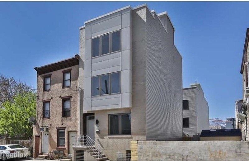 Primary Photo - 1 br, 2 bath Townhome - 2324 Collins Street