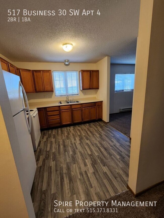 Building Photo - Mt. Vernon 2 bedroom 1 bath with Garage!