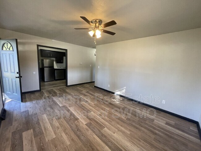 Building Photo - 2151 S Fairway Ave