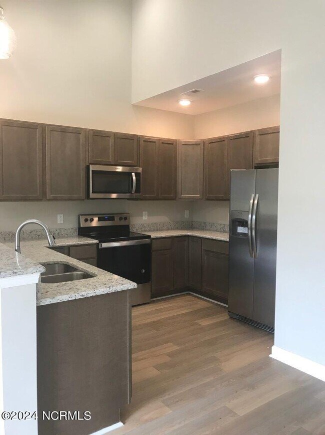 Building Photo - 186 Lincoln Pl Cir