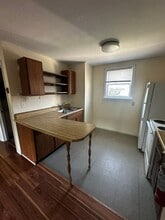 Building Photo - 207 S Union St