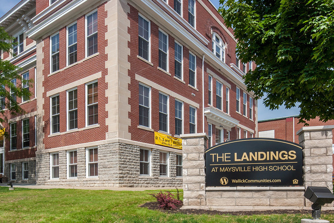 Foto del edificio - The Landings at Maysville High School