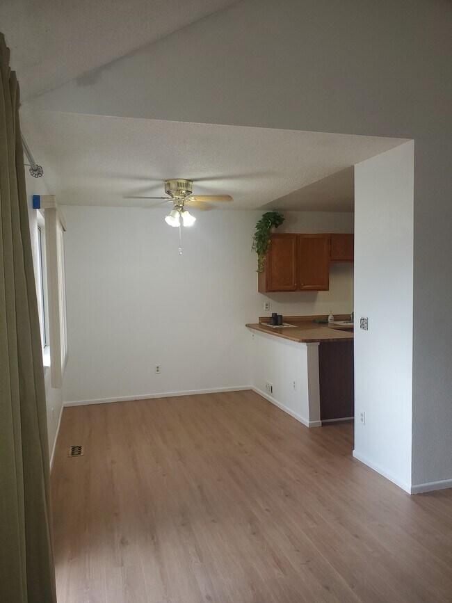 6412 Yank Ct Unit B, Arvada, CO 80004 Condo for Rent in Arvada, CO