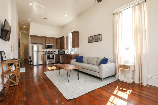 Foto del edificio - 2413 1st St