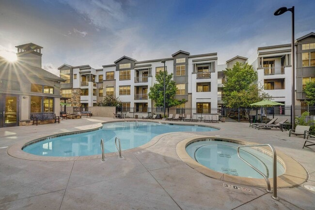 Park Lane Village Apartments Farmington Ut Park Lane Village - 500 N Broadway Farmington, UT 84025 | Apartments.com