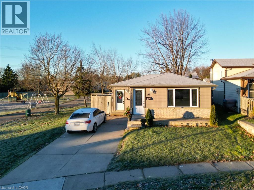 Photo principale - 99 Broken Oak Crescent