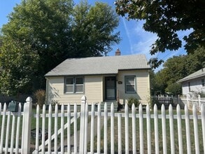 Building Photo - 1208 S Coeur d'Alene St