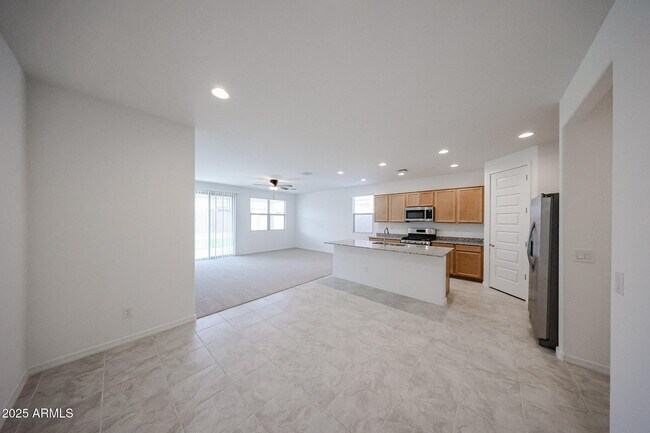 Building Photo - 25208 N 172nd Dr