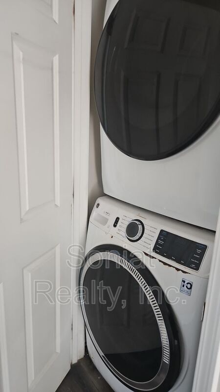 Building Photo - 2325 Florida Ave