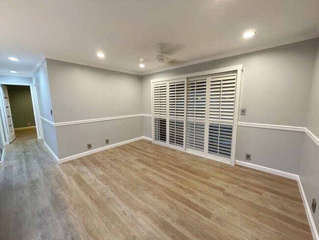 Foto del edificio - Waipio Gentry 2 bed, 1 bath, 2 parking wit...
