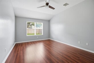 Building Photo - 2605 Los Alamos Cir