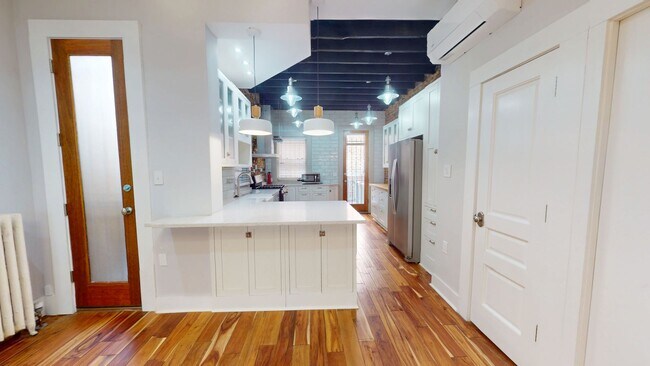 Building Photo - Stunning Three Bedroom H Street Corridor H...