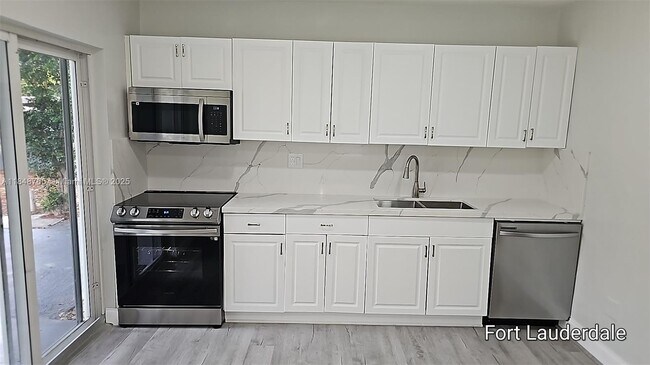 Foto del edificio - 442 SW 22nd Ave