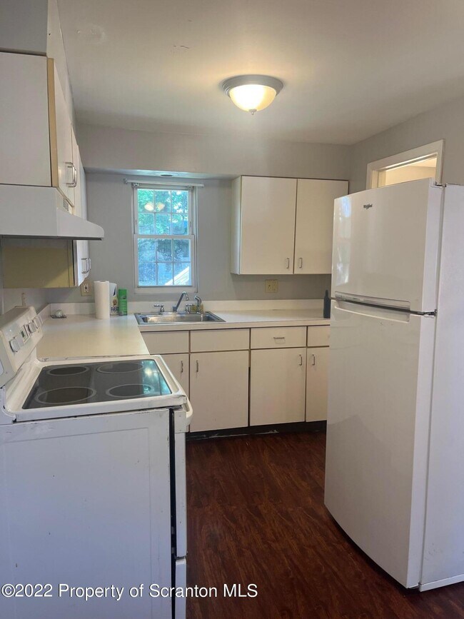 12 Radcliffe St, Pittston, PA 18640 Room for Rent in Pittston, PA