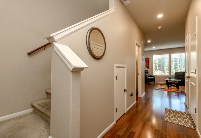 Foto del edificio - 3947 Jett Ln NE