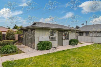 Building Photo - 1229 W Roseburg Ave