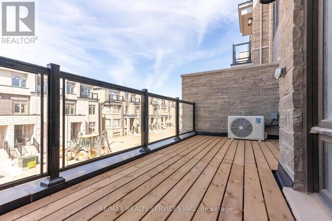 Building Photo - 3309 Taha Gdns