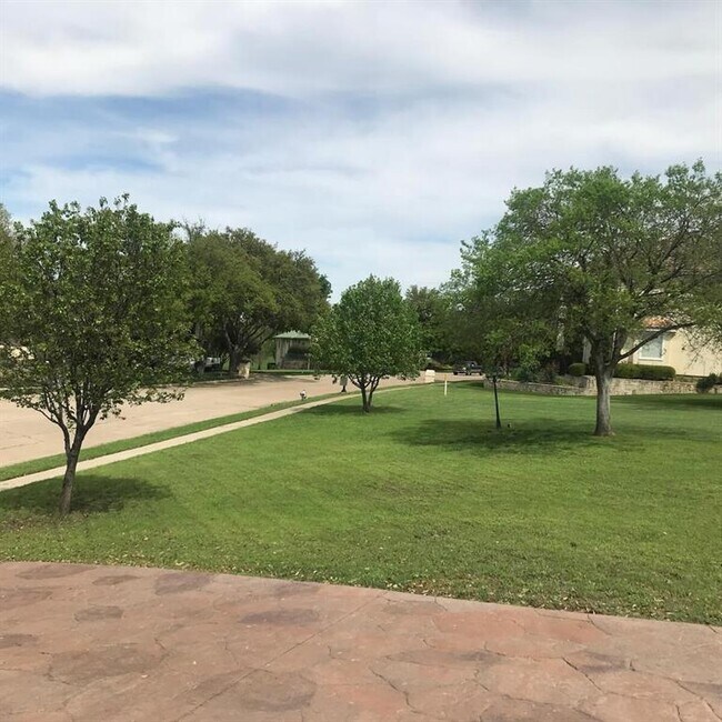 Foto del edificio - 1510 N Cottonwood Valley Cir