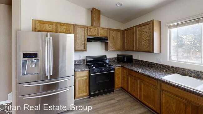 Building Photo - 3 br, 2 bath House - 14583 Almond St