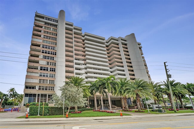 Foto del edificio - 1390 S Ocean Blvd