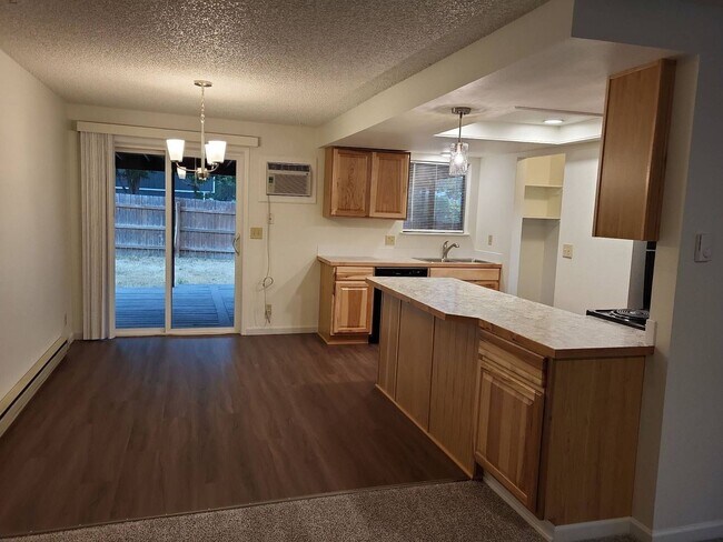 Foto del edificio - Hillview Duplex