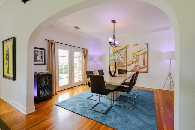 Foto del edificio - 1203 S Rimpau Blvd