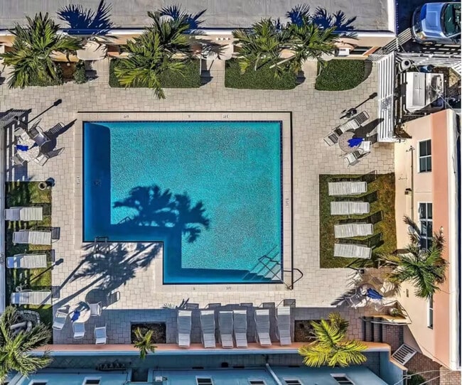 Foto del edificio - 1775 N Ocean Dr