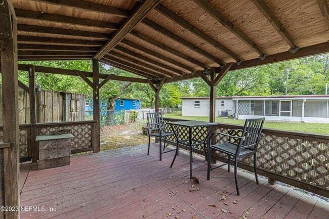 Foto del edificio - 9326 Old Plank Rd