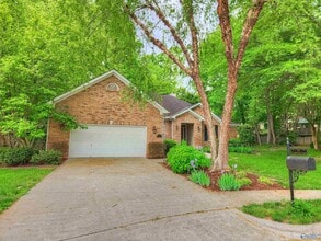 Building Photo - 93 Fernbrook Ct