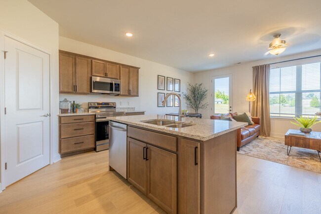 Foto del edificio - The Lily at Chapman Trace + !!!First days ...