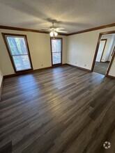 Building Photo - 3517 Ivy Commons Dr