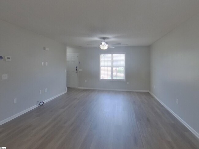 Building Photo - 430 Clark Glen Dr