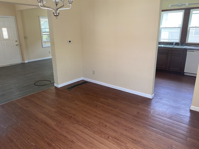 Foto del edificio - 816 9th St NW
