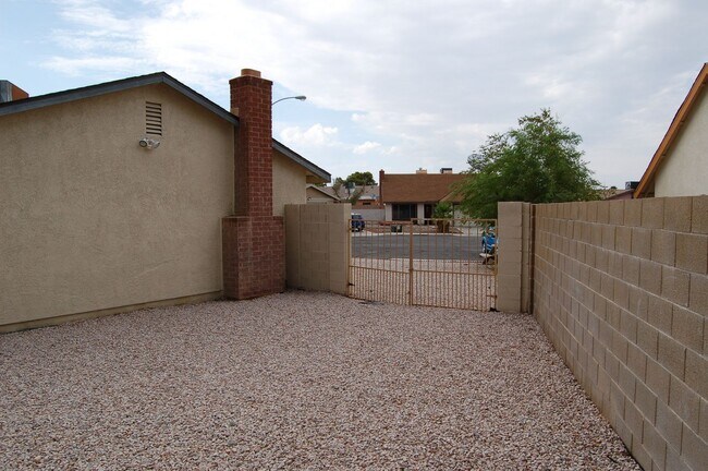 Foto del edificio - 7185 Acorn Ct