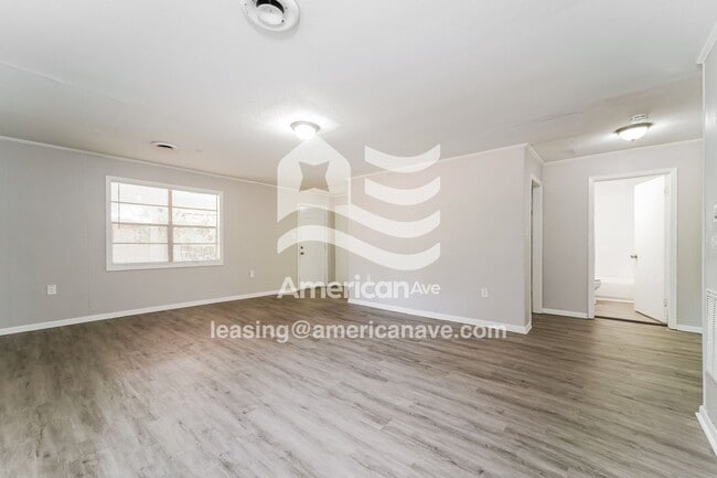 Foto del edificio - 2751 Glenn St
