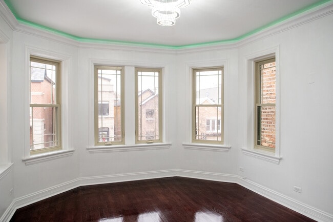 Foto del edificio - 2026 W McLean Ave