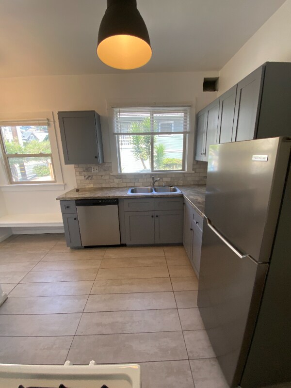 Primary Photo - 2200 Channing Way