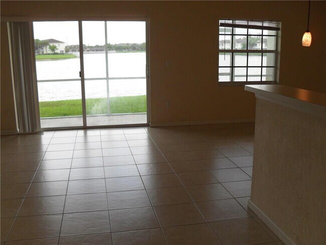 Building Photo - 4234 Emerald Vista