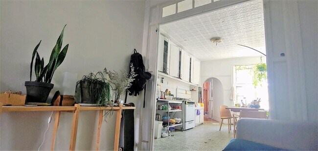 Foto del edificio - 796 Grand St