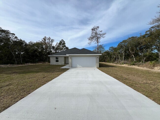 Building Photo - GREAT 3 BD/2BA Home in Ocala!! Ready to Mo...