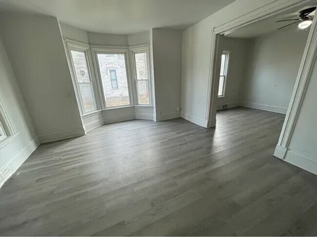 Foto del edificio - 331 W Morrell St