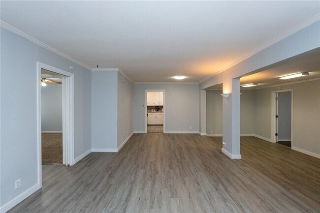 Foto del edificio - 706 Pennington Dr