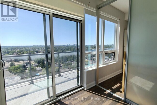 Building Photo - 68 Canterbury Pl