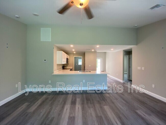 Building Photo - 5131 Burri Ct